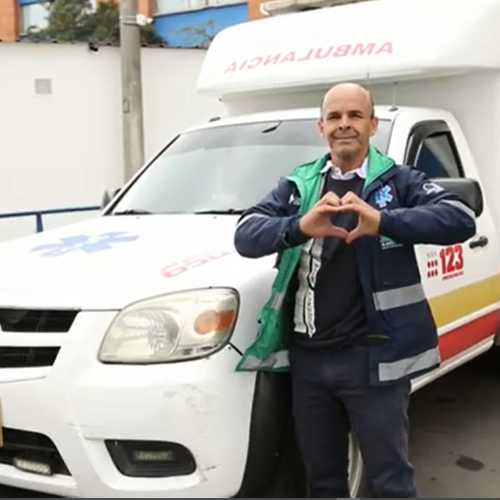 Le Ponemos el Corazón