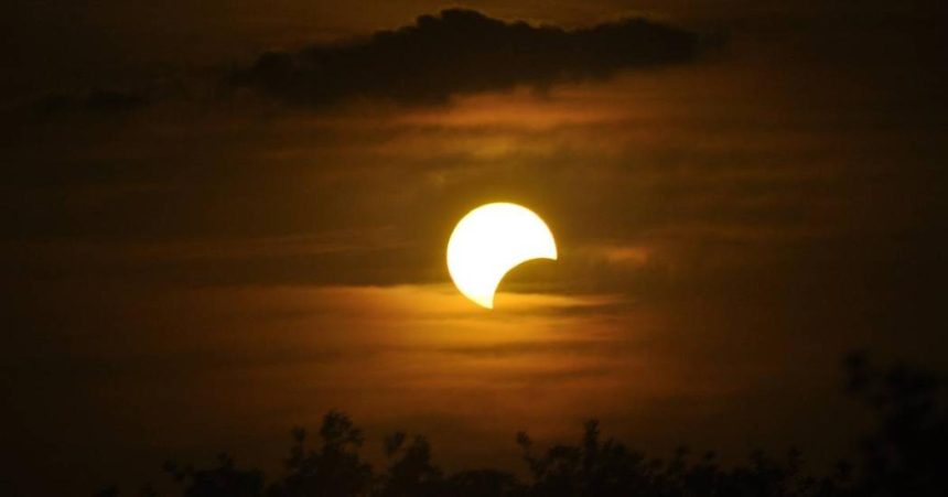 Imagen noticias eclipse 14 de octubre de 2023