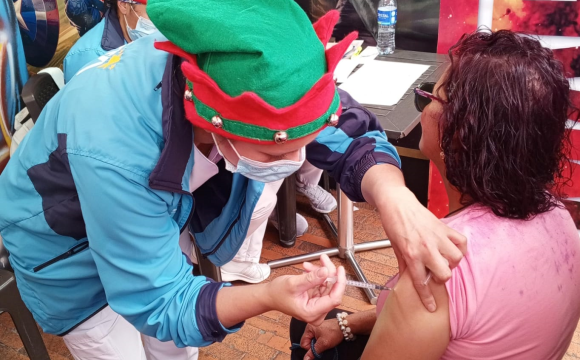 Gran jornada de vacunación en más de 26 centros comerciales de Bogotá​​