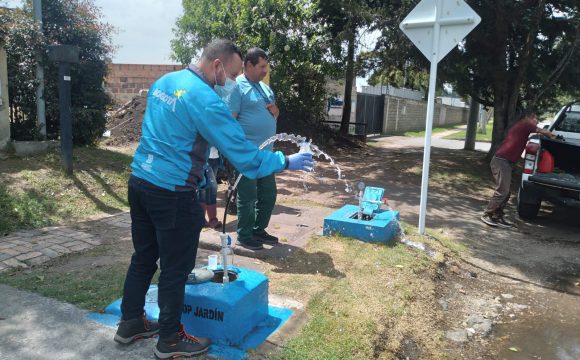 El agua en Bogotá es potable y segura para su consumo