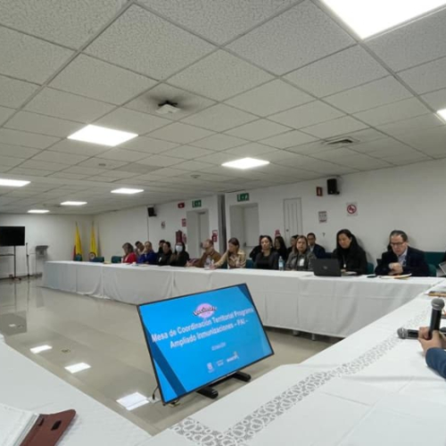 La Secretaría Distrital de Salud llevó a cabo la quinta Mesa Territorial de Vacunación​​
