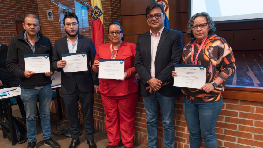 Red pública y privada recibe reconocimiento por su compromiso con la reducción de la mortalidad materna​​
