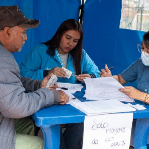 Bogotá responde con vigilancia y vacunación al primer pico de IRA del año