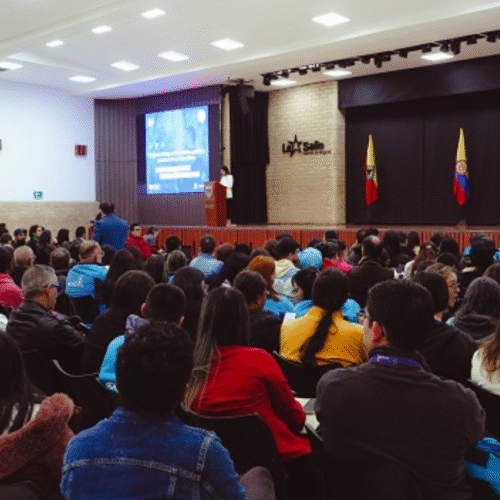 Con enfoque integral y participación ciudadana, Bogotá avanza en nueva política de sustancias psicoactivas​​
