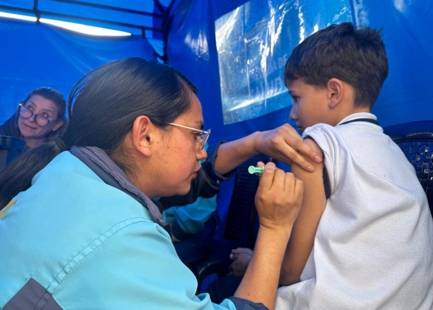 ¿Viaja en Semana Santa? Estas son las vacunas que debería revisar antes de salir​​