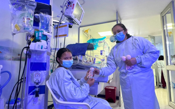 Llegan pulpitos tejidos a la Unidad de Neonatos del Hospital de Meissen