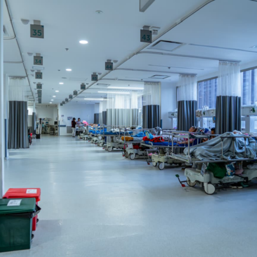 Bogotá mantiene despliegue de la red pública y privada de salud para la atención médica de afectados por el terremoto