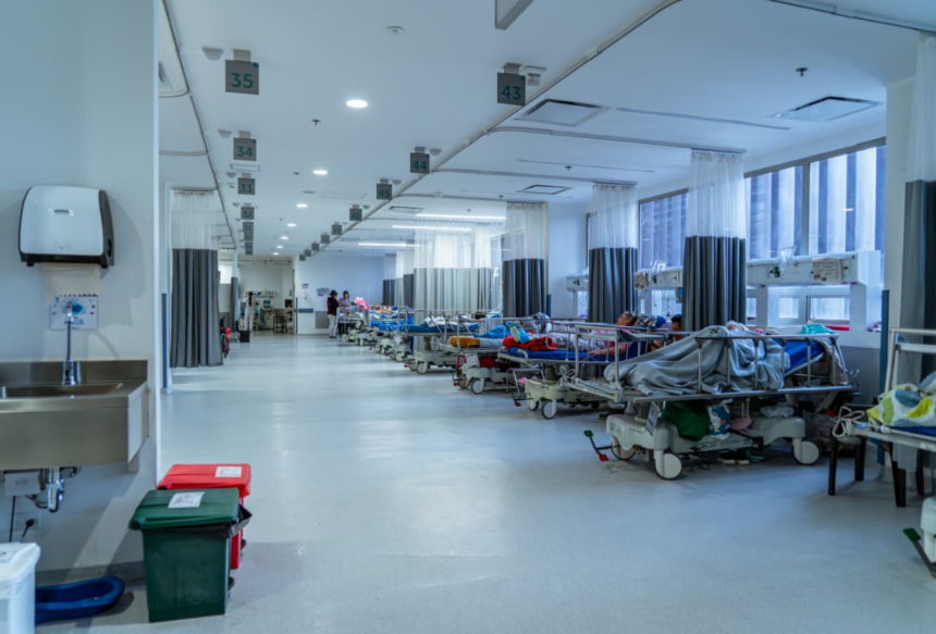 Bogotá mantiene despliegue de la red pública y privada de salud para la atención médica de afectados por el terremoto Bogotá mantiene despliegue de la red pública y privada de salud para la atención médica de afectados por el terremoto