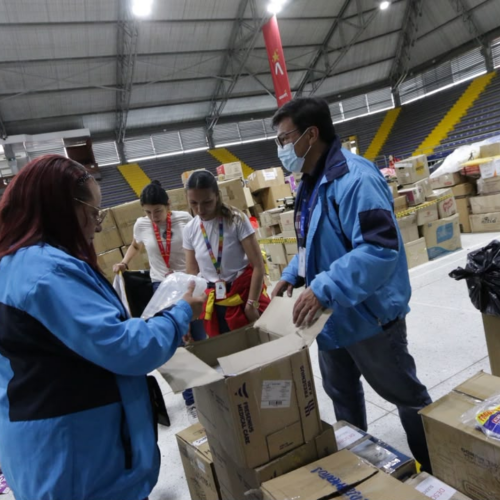 Recomendaciones para la donación de alimentos, agua e insumos para animales de compañía​​