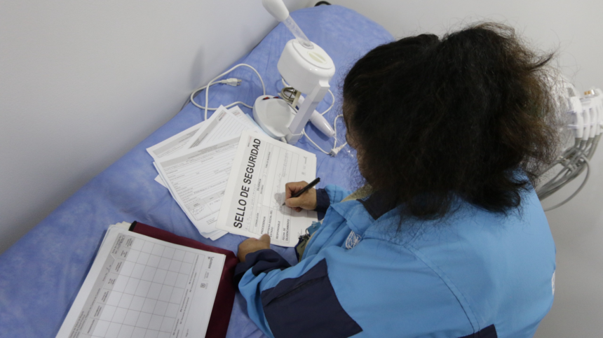 SDS lanza “Si atraviesa tu piel, verifica”, una estrategia de educación, comunicación y vigilancia que busca prevenir riesgos asociados a procedimientos estéticos